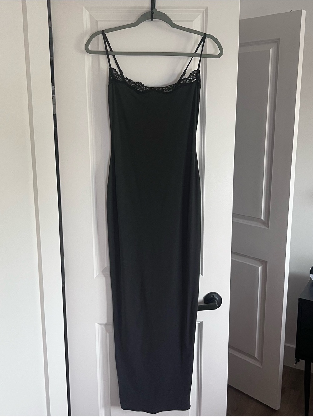 Skims Fits Everybody Lace Long Slip Dress - Picture 3 of 9